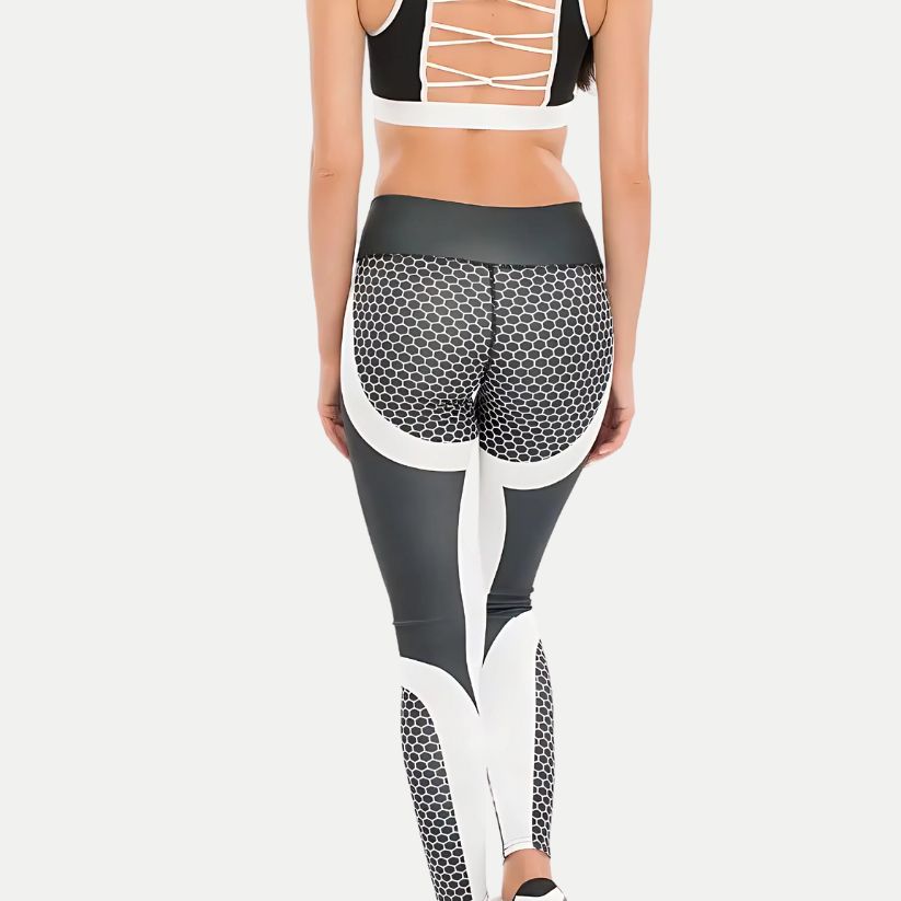 ShapeFlex Leggings – Flawless Fit and Sculpting Design